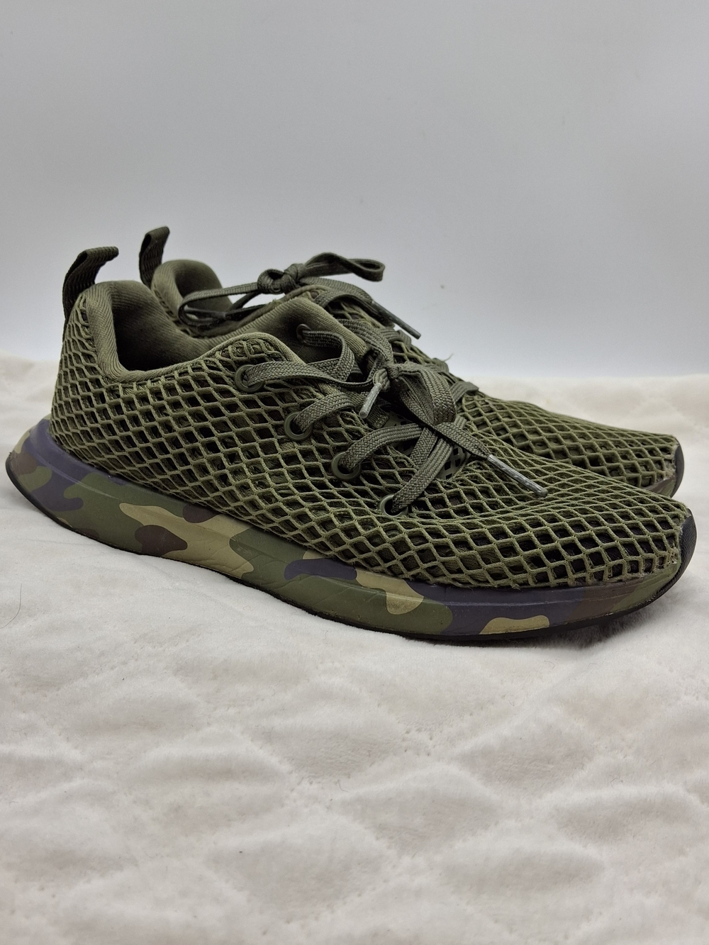 Women's Nobull Camo Green Diamond Mesh Running Sneakers. Size: 7.5.